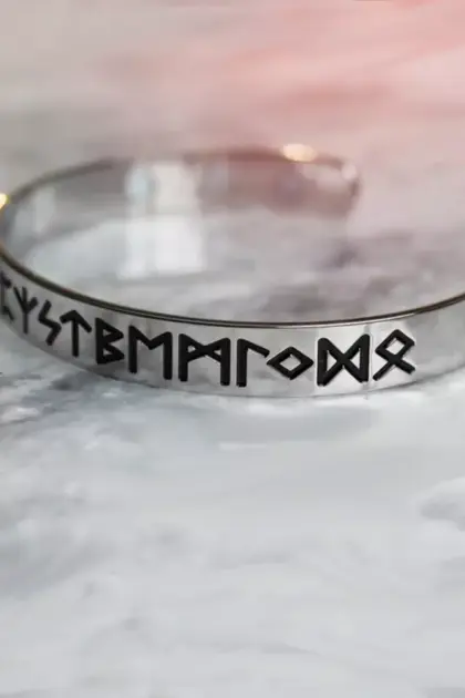 Halbarmband Hyroglyphen mit Runenzeichen